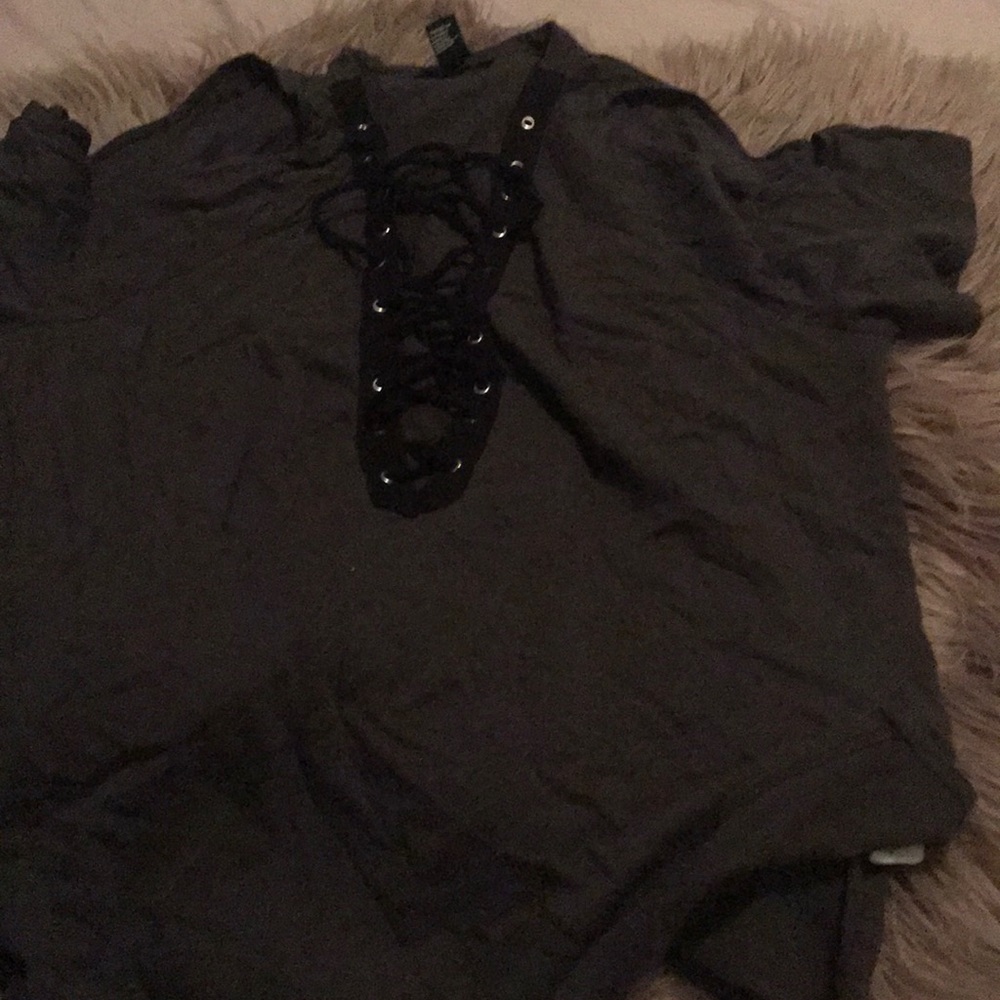 Forever 21 T-shirt